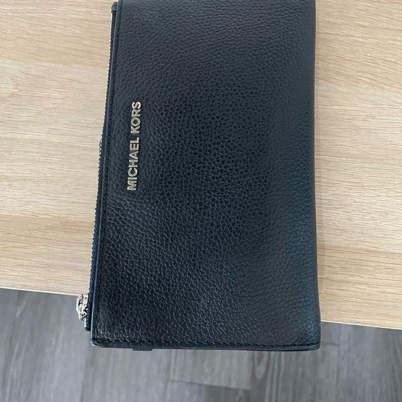 Michael Kors Black Textured Wallet - Picture 8 of 13